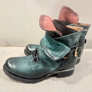 NIB- A.S.98 Simon Teal Green (kinda looks Emerald to me). Size 37. (US 6.5-7)